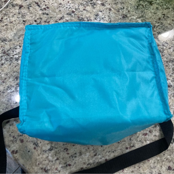 Preowned Koozie blue lunch bag with a Narwhal “Inspire Imagine Innovate” EUC - Picture 4 of 9